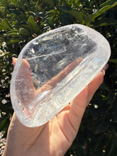 Load image into Gallery viewer, Clear Quartz Offering Bowl,Crystal Quartz Altar Bowl,Crystal Tray,B60
