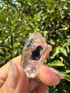 Natural Enhydro Quartz Crystal with Moving Water Bubble,A133