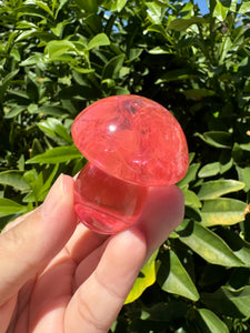 Resin small cute Red Smelting Quartz mushroom Sculpture