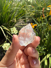 Load image into Gallery viewer, Natural Enhydro Quartz w/ Moving Bubble &amp;/or Carbon/Black Inclusions,A444
