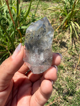 Load image into Gallery viewer, Natural Enhydro Quartz w/ Moving Bubble &amp;/or Carbon/Black Inclusions,A489
