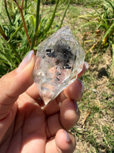 Load image into Gallery viewer, Natural Enhydro Quartz w/ Moving Bubble &amp;/or Carbon/Black Inclusions,A487
