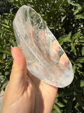 Load image into Gallery viewer, Large Clear Quartz Offering Bowl,Crystal Quartz Altar Bowl,Crystal Tray,B46
