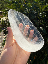 Load image into Gallery viewer, Large Clear Quartz Offering Bowl,Crystal Quartz Altar Bowl,Crystal Tray,B61
