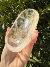 Load image into Gallery viewer, Large Clear Quartz Offering Bowl,Crystal Quartz Altar Bowl,Crystal Tray,B78
