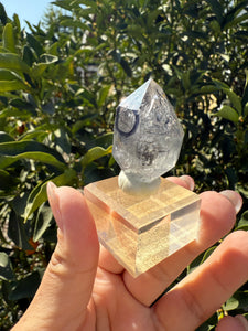 Raw Double-Terminated Enhydro Quartz Diamond Quartz with 2 Moving Bubble,A123