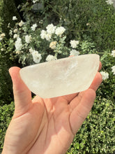 Load image into Gallery viewer, Small Clear Quartz Offering Bowl,216.8g
