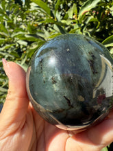 Load image into Gallery viewer, Natural Labradorite Sphere – Flashy Blue Green Crystal Ball, A106
