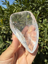 Load image into Gallery viewer, Mini Clear Quartz Offering Bowl,Crystal Quartz Altar Bowl,Crystal Tray,B89

