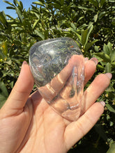 Load image into Gallery viewer, Mini Clear Quartz Offering Bowl,Crystal Quartz Altar Bowl,Crystal Tray,B89
