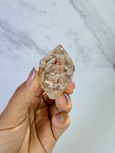 Load image into Gallery viewer, High Luster Enhydro Quartz w/ Moving Bubble &amp;/or Carbon/Black Inclusions,A491
