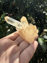 Load image into Gallery viewer, Small Raw Clear Quartz Cluster,96g
