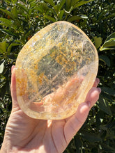 Load image into Gallery viewer, Large Clear Quartz Offering Bowl,Crystal Quartz Altar Bowl,Crystal Tray,B80
