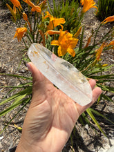 Load image into Gallery viewer, Natural Clear Quartz Heart Dish,Crystal Tray,Decorative Altar Dish,B158
