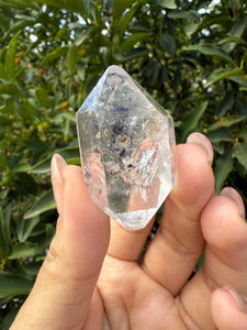 Natural Enhydro Quartz Crystal with Moving Water Bubble,A128