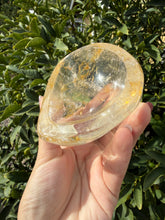 Load image into Gallery viewer, Clear Quartz Offering Bowl,Crystal Quartz Altar Bowl,Crystal Tray,B125
