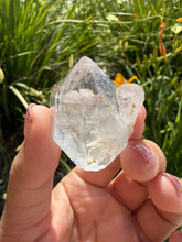 Load image into Gallery viewer, Natural Enhydro Quartz w/ Moving Bubble &amp;/or Carbon/Black Inclusions,A452
