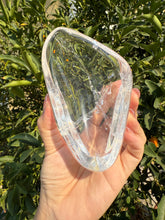 Load image into Gallery viewer, Small Clear Quartz Offering Bowl,Crystal Quartz Altar Bowl,Crystal Tray,B76
