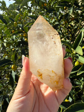Load image into Gallery viewer, Raw Himalayan Quartz Crystal Point Pakistan Specimen Healing Reiki Decor A257

