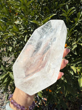 Load image into Gallery viewer, 3.5lb Large Clear Quartz Offering Bowl,Crystal Quartz Altar Bowl,B52
