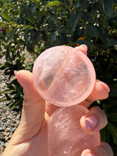 Load image into Gallery viewer, 1pc Natural Crystal Sphere Stand,Rose Quartz Sphere Stand
