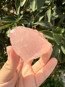 ROSE QUARTZ Raw Crystal - Madagascar,119g