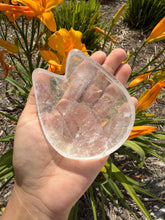 Load image into Gallery viewer, Cat Head Clear Quartz Offering Bowl,Crystal Quartz Altar Bowl,Crystal Tray,B153
