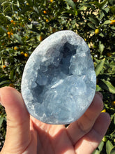 Load image into Gallery viewer, Celestite Geode Egg,Raw Celestine for Calming Energy,A285
