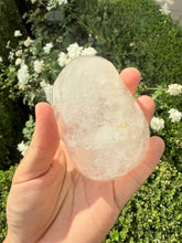 Load image into Gallery viewer, Small Clear Quartz Offering Bowl,216.8g
