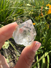 Load image into Gallery viewer, Natural Enhydro Quartz w/ Moving Bubble &amp;/or Carbon/Black Inclusions,A444
