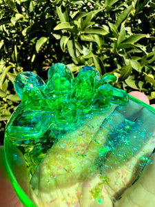 Green Blue Crystal Cluster Shiny Resin Round Tray