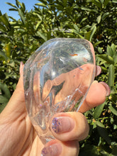 Load image into Gallery viewer, Mini Clear Quartz Offering Bowl,Crystal Quartz Altar Bowl,Crystal Tray,B89
