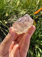 Load image into Gallery viewer, Natural Enhydro Quartz w/ Moving Bubble &amp;/or Carbon/Black Inclusions,A457
