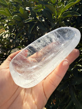 Load image into Gallery viewer, Small Clear Quartz Offering Bowl,Crystal Quartz Altar Bowl,Crystal Tray,B58
