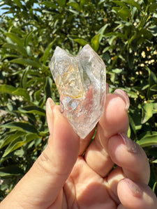 Natural Enhydro Quartz Crystal with Moving Water Bubble,A135