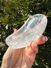 Load image into Gallery viewer, Clear Quartz Offering Bowl,Crystal Quartz Altar Bowl,Crystal Tray,B82
