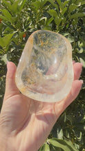 Load and play video in Gallery viewer, Large Clear Quartz Offering Bowl,Crystal Quartz Altar Bowl,Crystal Tray,B78
