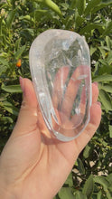 Load and play video in Gallery viewer, Small Clear Quartz Offering Bowl,Crystal Quartz Altar Bowl,Crystal Tray,B74
