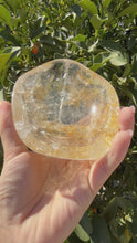 Load and play video in Gallery viewer, Large Clear Quartz Offering Bowl,Crystal Quartz Altar Bowl,Crystal Tray,B80
