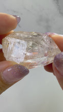 Load and play video in Gallery viewer, High Luster Enhydro Quartz w/ Moving Bubble &amp;/or Carbon/Black Inclusions,A503
