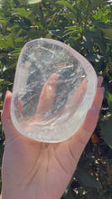 Load and play video in Gallery viewer, Clear Quartz Offering Bowl,Crystal Quartz Altar Bowl,Crystal Tray,B60
